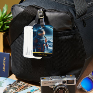 Étiquette À Bagage Un astronaute en costume orange vif