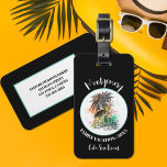 Étiquette À Bagage Vacances été famille Noir<br><div class="desc">Un cadeau amusant pour vos vacances d'été,  cette étiquette de bagage présente une illustration de vacances d'été sur un arrière - plan noir,  ainsi que votre nom de famille,  votre année et votre emplacement dans des lettres chic et vos informations imprimées au dos.</div>