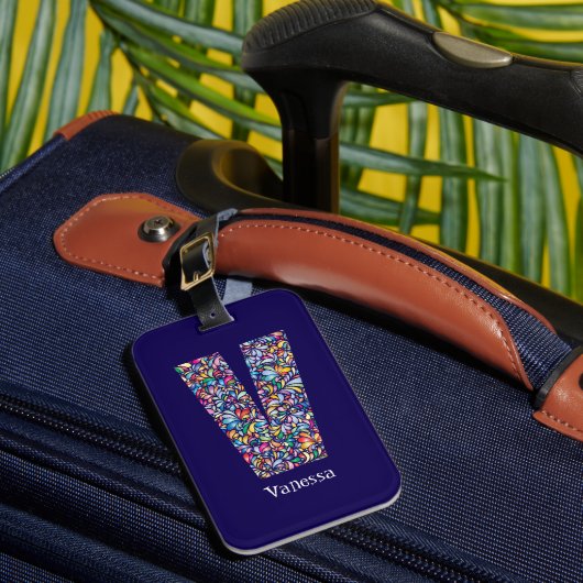Étiquette À Bagage Vert violet jaune floral Monogramme initial V bleu (Insitu Rectoal 1)