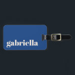 Étiquette À Bagage Vibrant Blue Bold Typographie Nom personnalisé<br><div class="desc">Voyagez dans le style avec cette étiquette de bagage personnalisée avec un design minimaliste moderne. L'élégant nom serif se distingue par son arrière - plan bleu vif, créant un look chic et intemporel. Parfait pour les voyageurs fréquents, les professionnels d'affaires, les étudiants et les vacanciers qui veulent facilement identifier leurs...</div>