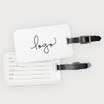 Étiquette À Bagage Votre logo ici Promotion Swag Branding<br><div class="desc">Créez un buzz avec cette balise promo swag. Ajoutez votre logo ou image qui fait la promotion de votre marque longtemps après la fin de l'événement. Qu'il s'agisse de réseautage ou de marketing, ce cadeau polyvalent est sûr d'étendre la portée de votre marque aux participants, aux clients et aux clients....</div>