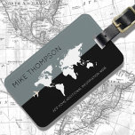Étiquette À Bagage voyage élégant, moderne et gris sur la carte du mo<br><div class="desc">Un design idéal pour identifier vos effets personnels. La carte du monde en un arrière - plan à moitié noir / à moitié rouge</div>