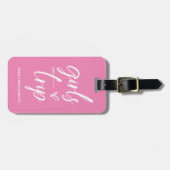 Étiquette À Bagage Voyage pour filles | Script tendance sur code rose (Devant horizontal)