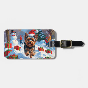 Étiquette À Bagage Yorkshire Terrier dans la neige avec un chapeau de
