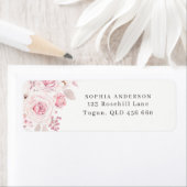 Étiquette Adresse de mariage floral rose pâle de mariage de  (En situation)