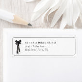 Étiquette Adresse de retour Bow noir et blanc (En situation)