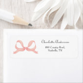 Étiquette Adresse de retour de Baby shower de Bow rose (En situation)