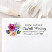 Étiquette Adresse de retour de la douche de mariée Wildflowe (En situation)