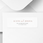 Étiquette Adresse de retour de mariée simple et moderne<br><div class="desc">Elégante typographie minimaliste lui script et ses noms mariage retourner les étiquettes d'adresse dans la simple couleur de chute marron en terre cuite.</div>