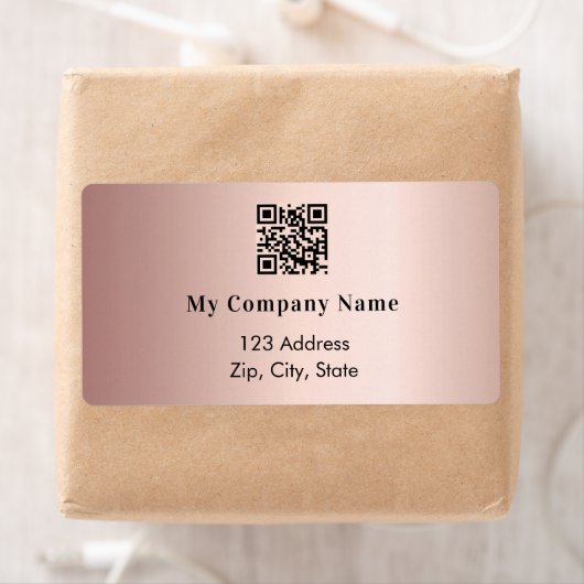 Étiquette Adresse de retour du code qr d'entreprise or rose (En situation)