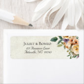 Étiquette Adresse de retour florale crème (En situation)