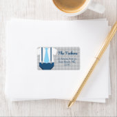 Étiquette Adresse du Baby shower de la calotte Little Man (En situation)