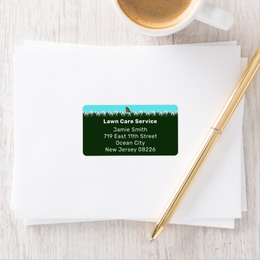 Étiquette Adresse du service d'entretien de pelouse professi (En situation)