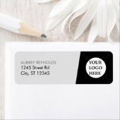 Étiquette Adresse professionnelle simple et moderne en noir  (En situation)