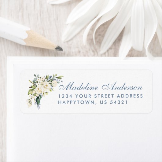 Étiquette Aquarelle Blanc Floral Dusty Blue Mariage (En situation)
