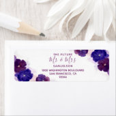 Étiquette Aquarelle Plum Floral Purple Mr & Mrs Mariage (En situation)