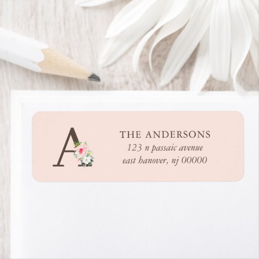 Étiquette Aquarelle rose Monogramme floral (En situation)