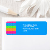 Étiquette Arc-en-ciel fluorescent avec Pois (En situation)