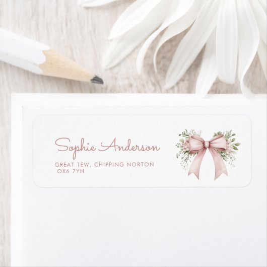 Étiquette Baby In Bloom Pink Bow Adresse Baby shower (En situation)