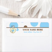 Étiquette baby shower - Blue Diaper rose et Pois (En situation)