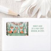 Étiquette Baby shower des créatures forestières enchantées (En situation)