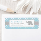 Étiquette Baby Shower Garçon Eléphant Bleu Gris à Points (En situation)