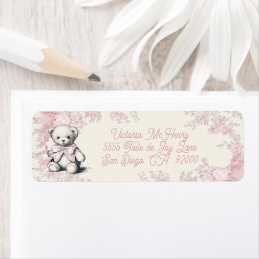 Étiquette Baby shower Ours En Teddy Toile Rose (En situation)
