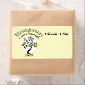 Étiquette Balise Family Reunion Yellow Modern Tree Nom (En situation)