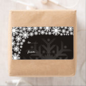 Étiquette Balises cadeaux de Noël - Flambets de neige noirs  (En situation)