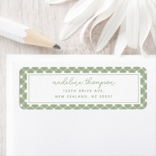 Étiquette Basic Gingham Sage Green Address Label (En situation)