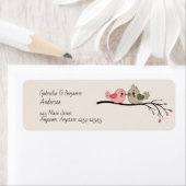 Étiquette Belle Cartoon Lovebirds sur la branche Saint-Valen (En situation)