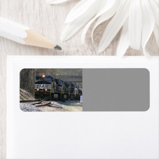 ÉTIQUETTE BELMONT 2 (En situation)