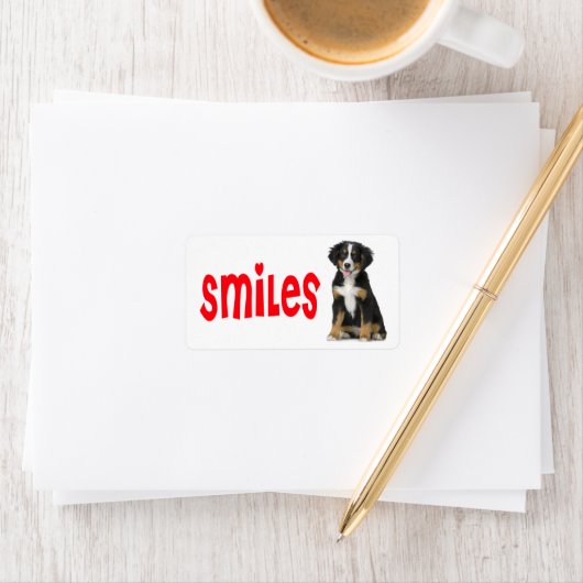 Étiquette Bernese Mountain Puppy Maman Chien Secourt Papa Bo (En situation)