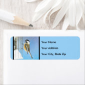 Étiquette Bickadee sur la peinture d'alimentation - Oiseaux (En situation)