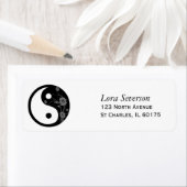 Étiquette Black Floral Yin Yang Adresse de retour Label (En situation)