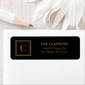 Étiquette Black & Gold Framed Monogram Return Address Labels (En situation)