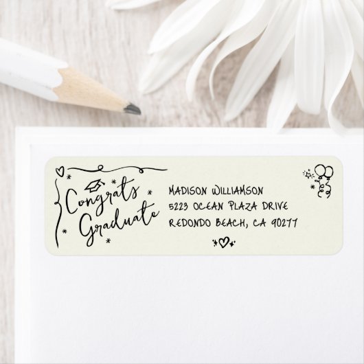Étiquette Black Hand Drawn Doodle Graduation Cream Address (En situation)