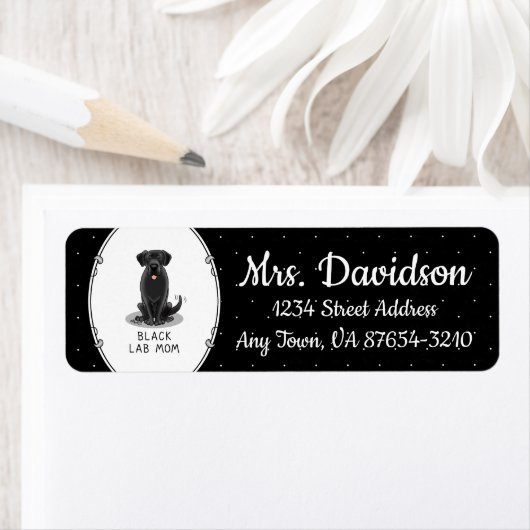 Étiquette Black Lab Mom (Labrador Retriever Mom) mignonne ch (En situation)
