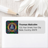 Étiquette Blason du clan Malcolm sur tartan (En situation)