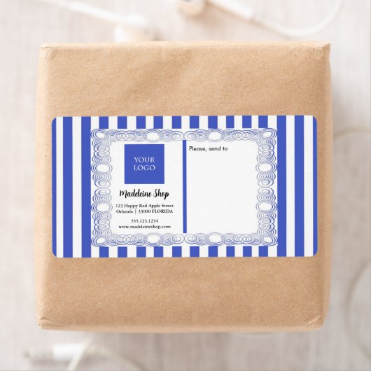 Étiquette Bleu et frambole et logo (En situation)