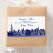 Étiquette Bleu NYC large Skyline Etched Water Bottle (En situation)