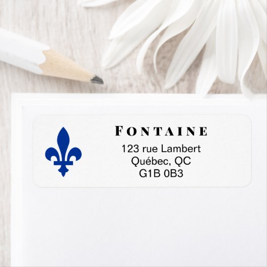 Étiquette Bleu Québec Fleur de Lis (En situation)