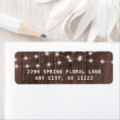 Étiquette Bois rustique et feux à cordes mariage (En situation)