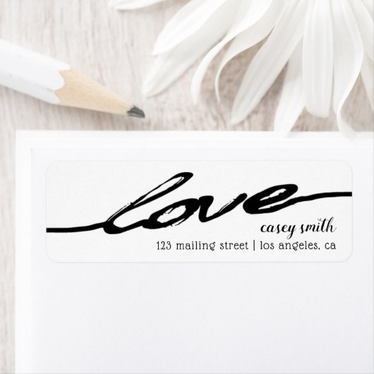 Étiquette Bold Love Typographie Saint Valentin (En situation)