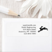 Étiquette Bunny silhouette - Choose background color (En situation)