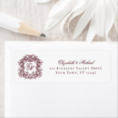 Étiquette Burgundy Monogram Crest Wedding Return Address (En situation)