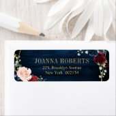 Étiquette Burgundy Navy Blush Floral Mariage géométrique (En situation)