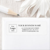 Étiquette Business Logo Custom Return Address Label (En situation)
