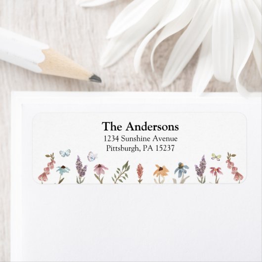 Étiquette Butterfly Flower Garden Return Address Label (En situation)