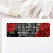 Étiquette Cadeau de mariage à la campagne avec roses rouges  (En situation)